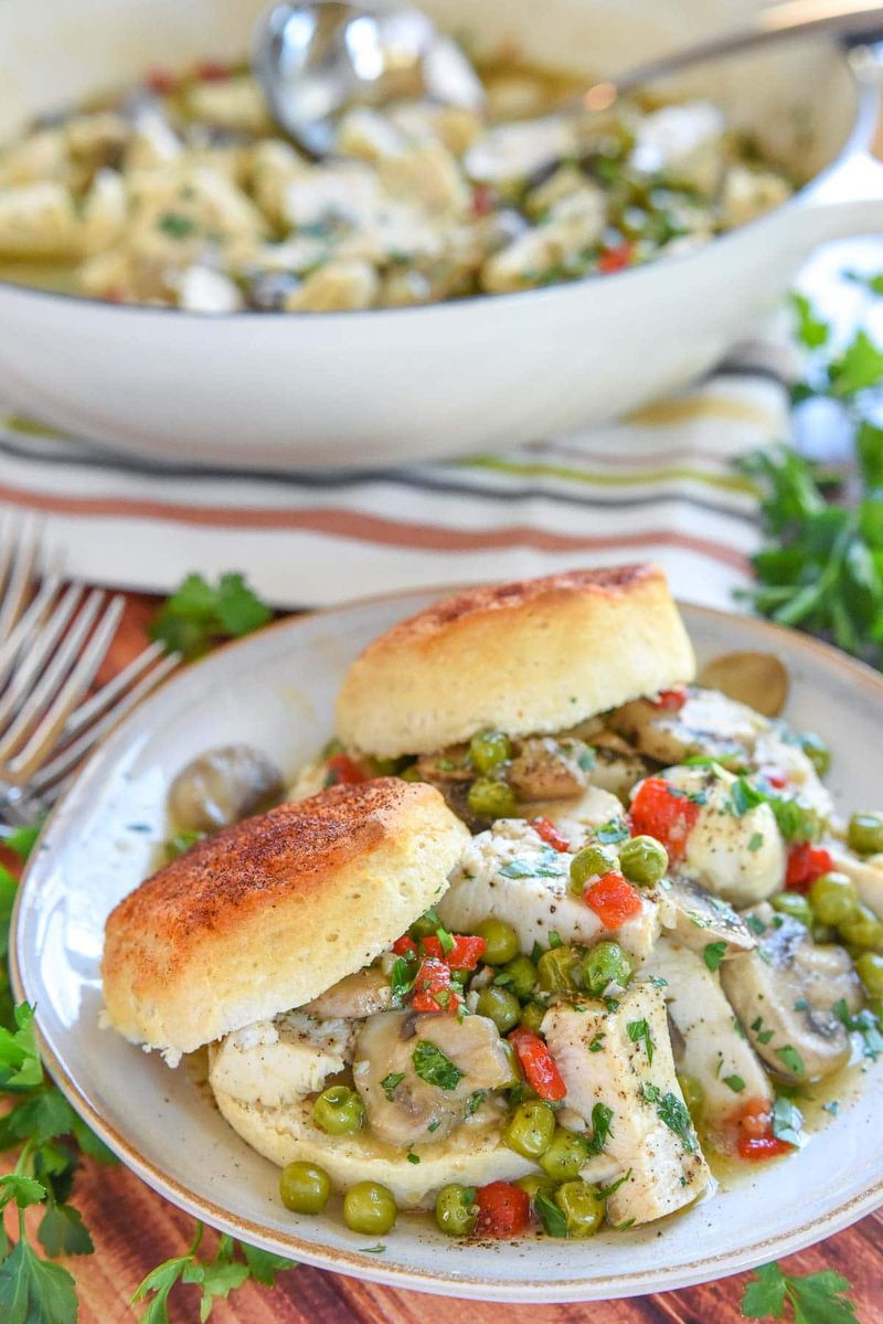 Chicken à la King on Biscuits