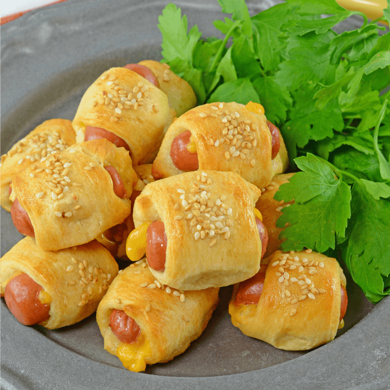 Cheesy Pigs in a Blanket