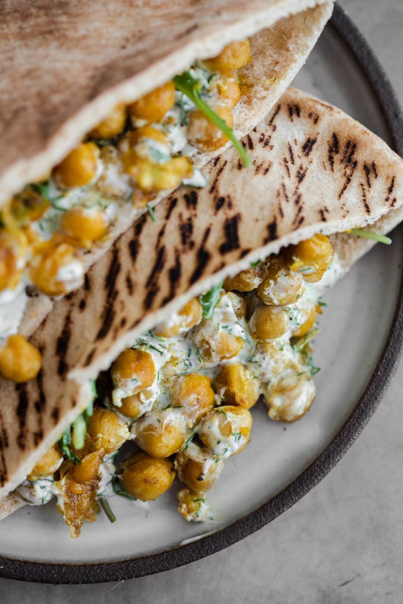 Spiced Chickpea and Yogurt Pitta