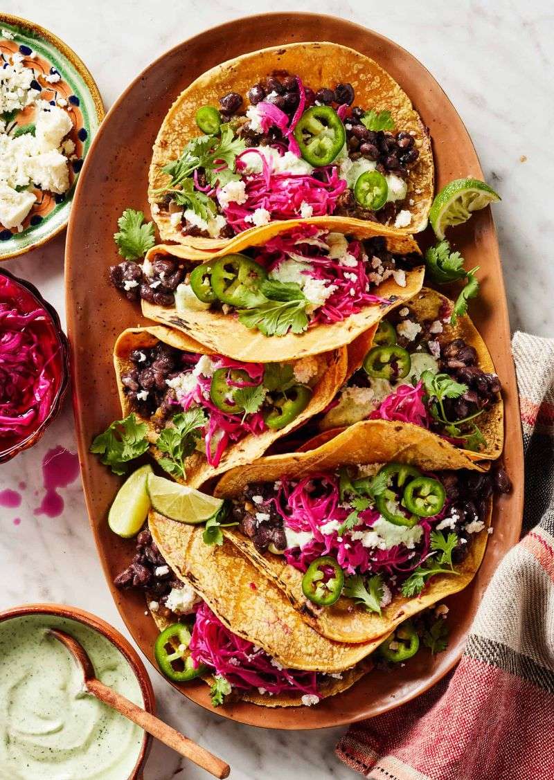 Pepper and Black Bean Tacos
