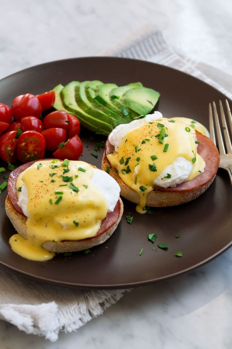 Eggs Benedict with Hollandaise on English Muffins