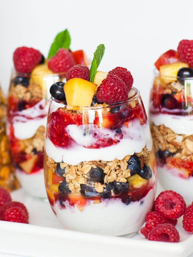Yogurt Parfait with Granola and Fruit