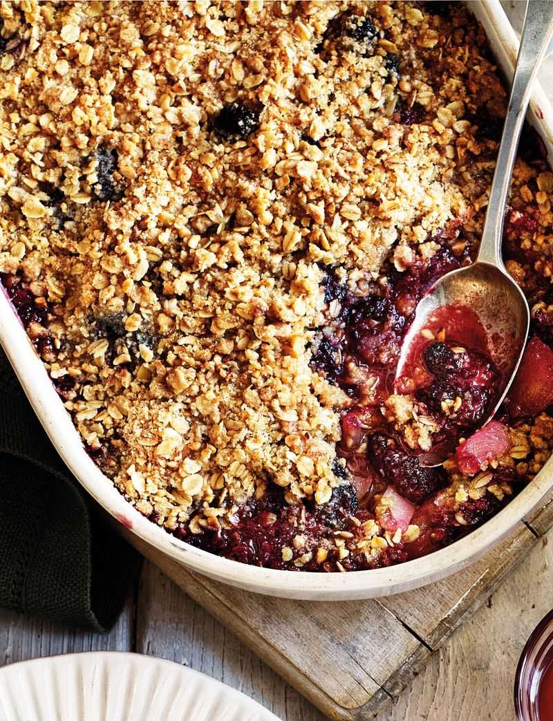Blackberry And Pear Crumble