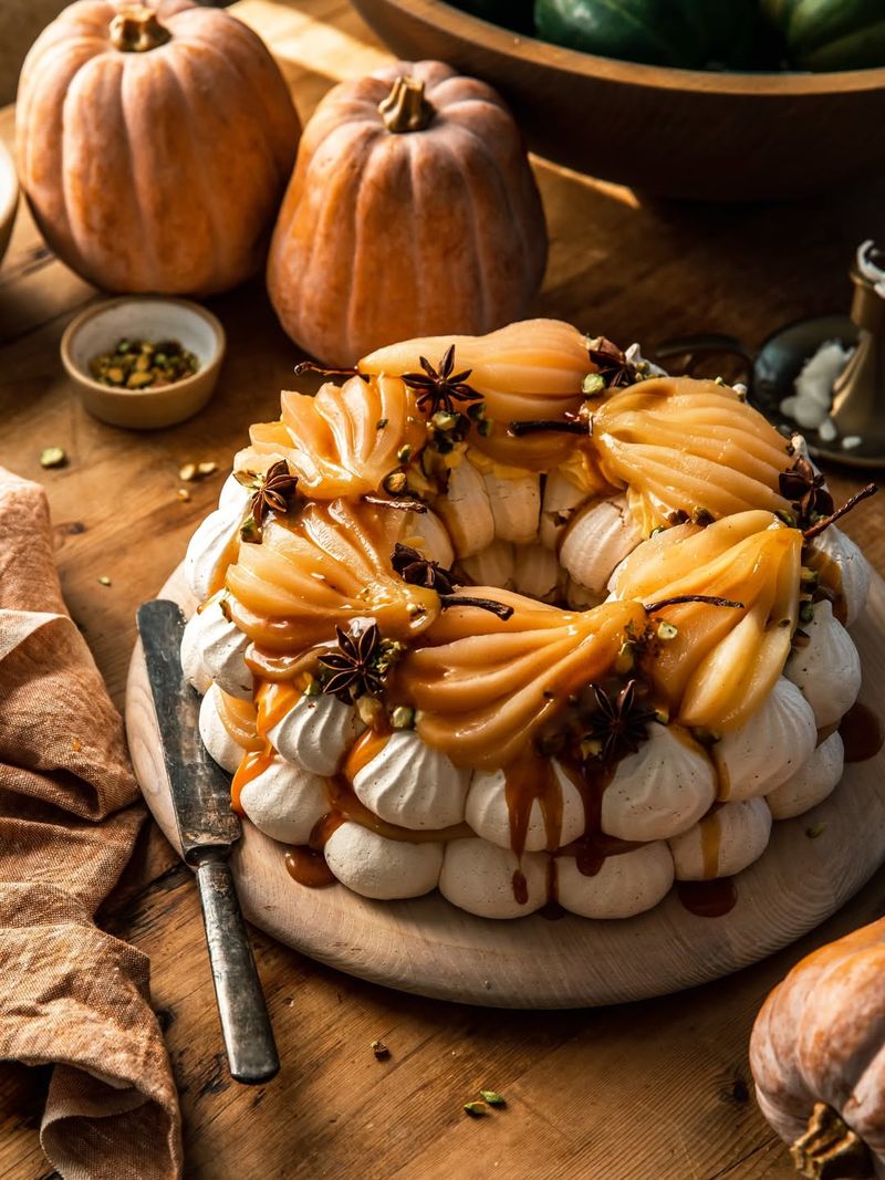 Pear Pavlova