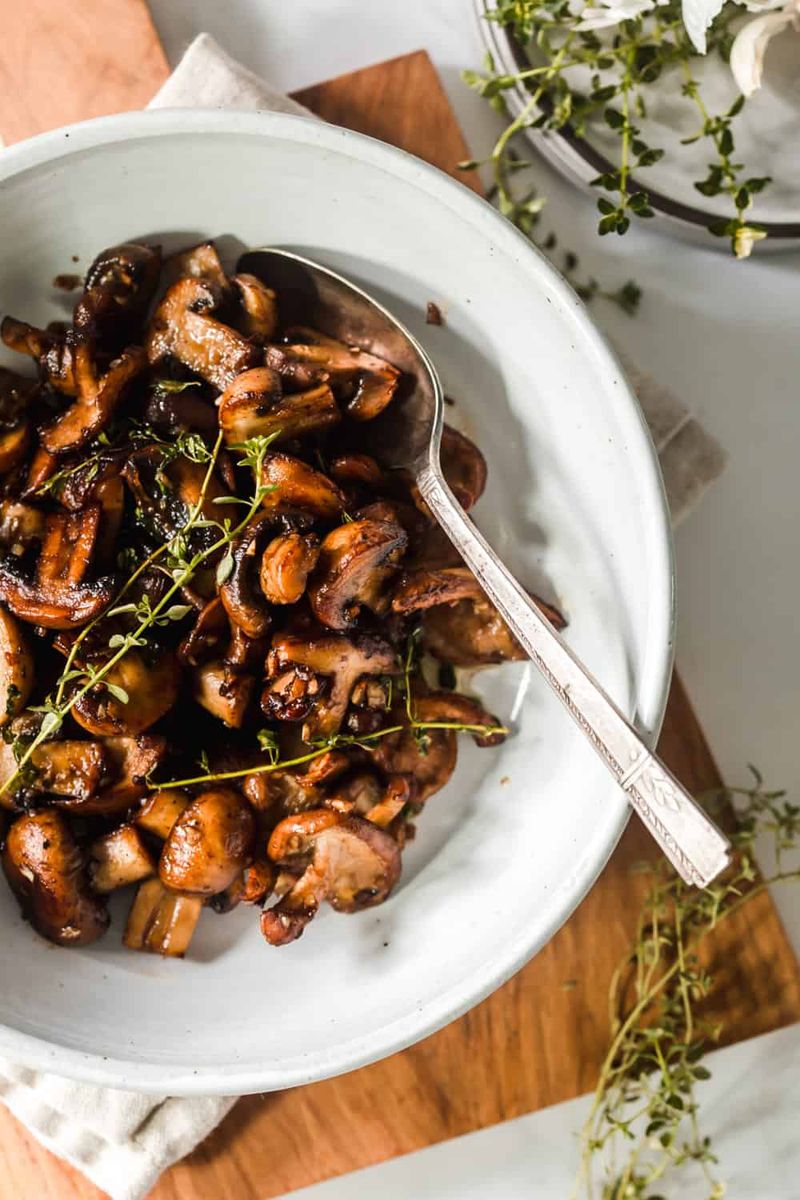 Sauteed Mushrooms with Thyme