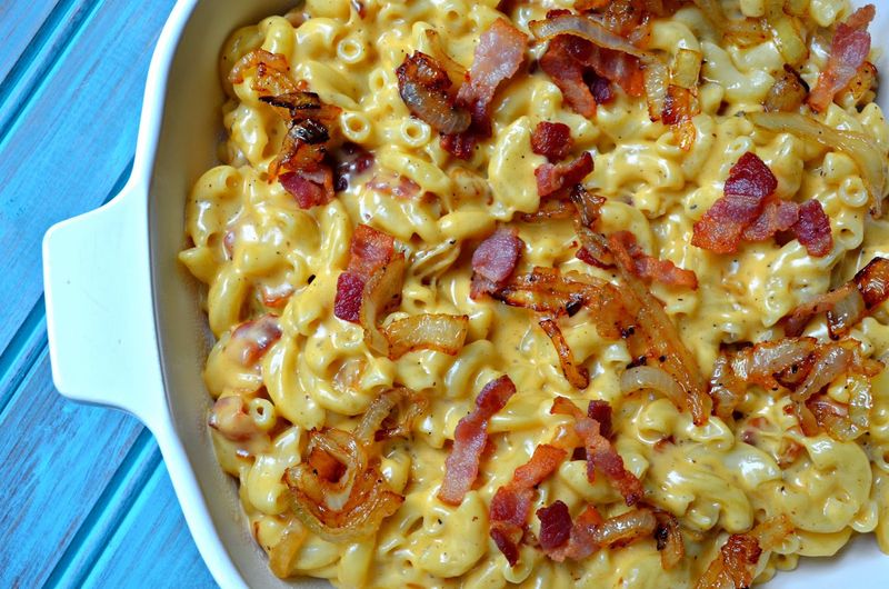 Bacon and Caramelized Onion Mac and Cheese