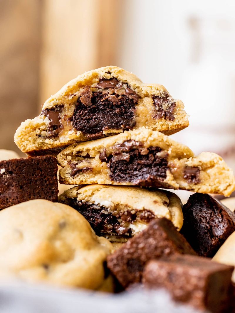 Brownie Batter Stuffed Cookies