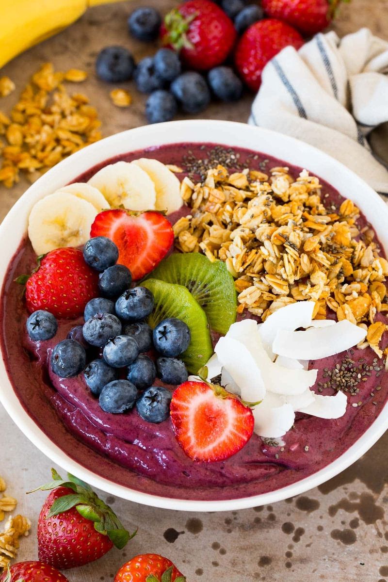 Acai Bowl with Fresh Tropical Fruit