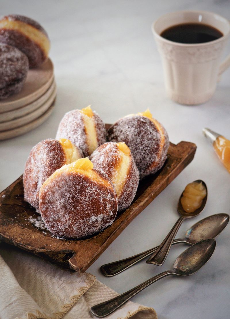 Malasadas (Hawaiian Portuguese Donuts)