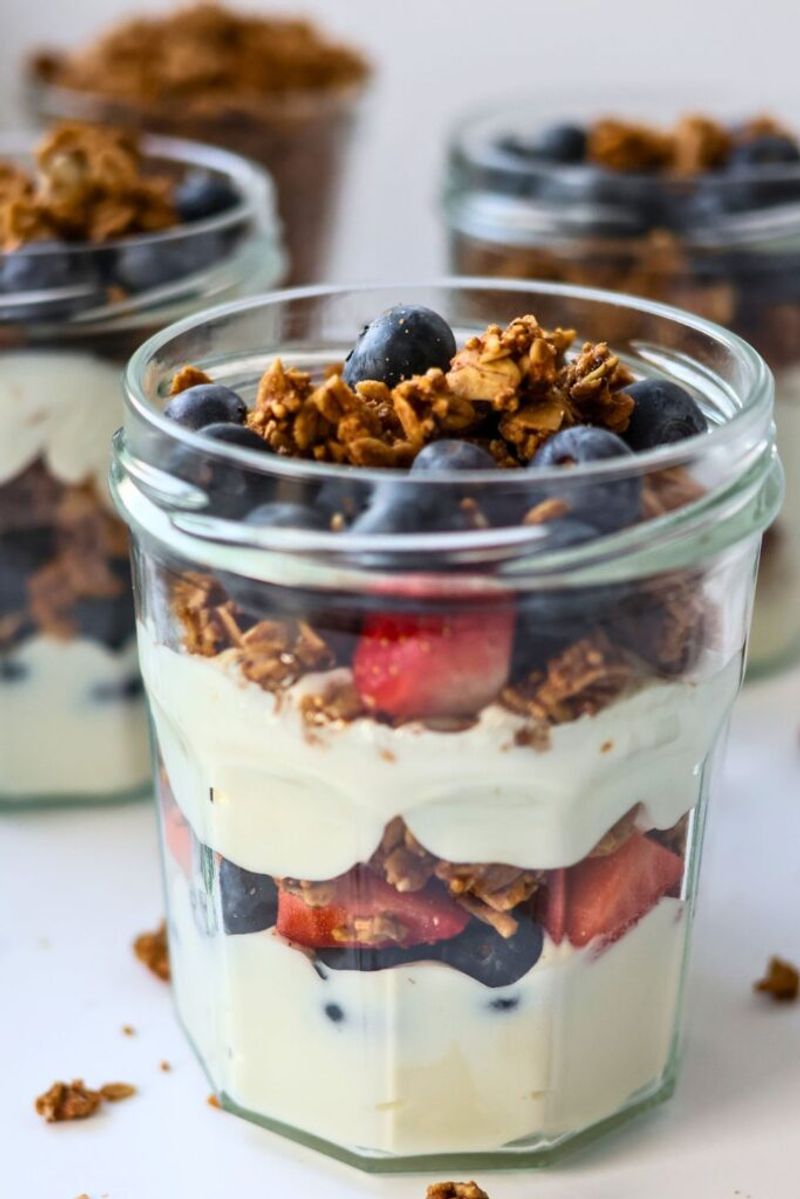 Yogurt Parfait with Granola and Berries