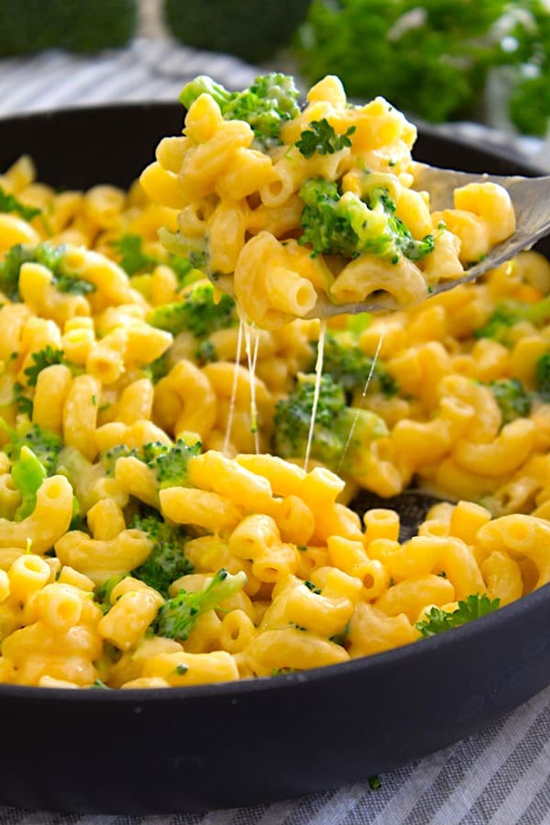 Broccoli Cheddar Mac and Cheese