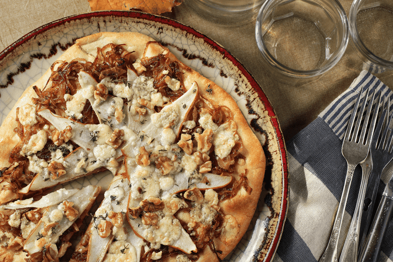 Pear and Gorgonzola Flatbread Pizza