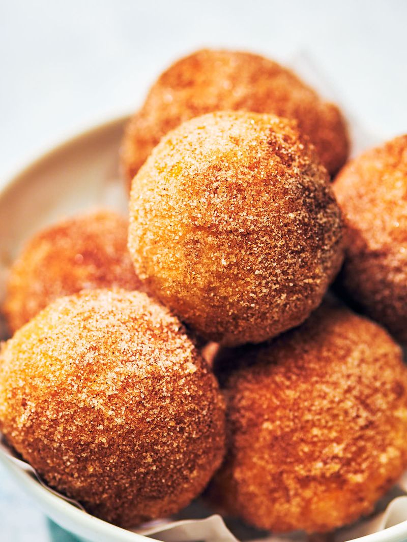 Air Fryer Cinnamon Sugar Donut Holes