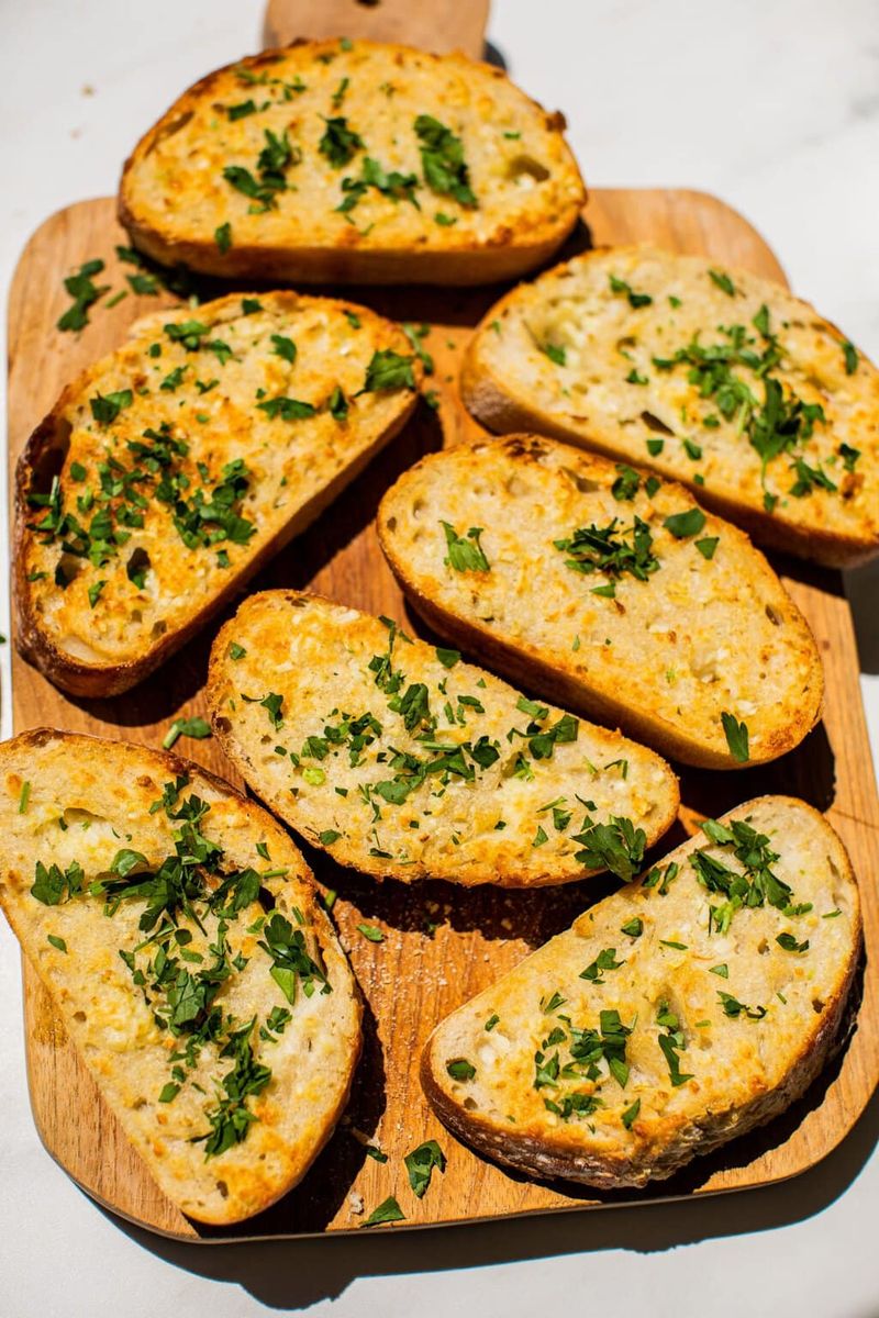 Air Fryer Garlic Bread