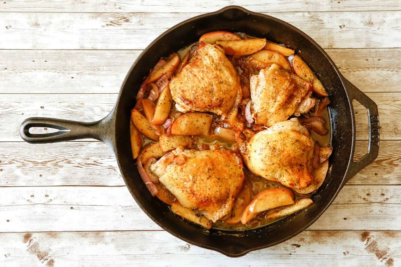 Apple Cider Braised Chicken Thighs