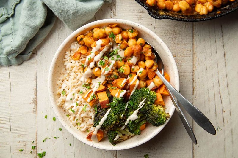 Spiced Chickpea Flatbread Bowl
