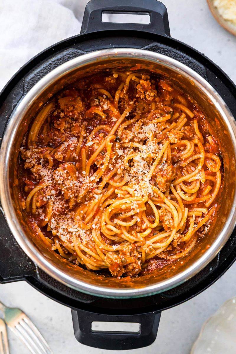Pasta with Meat Sauce