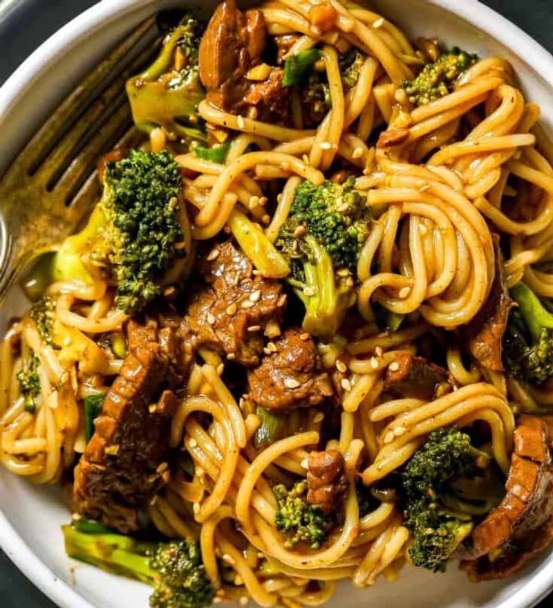 Beef and Broccoli Noodle Bowl