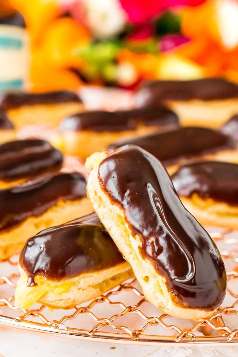 Eclairs With Vanilla Pastry Cream