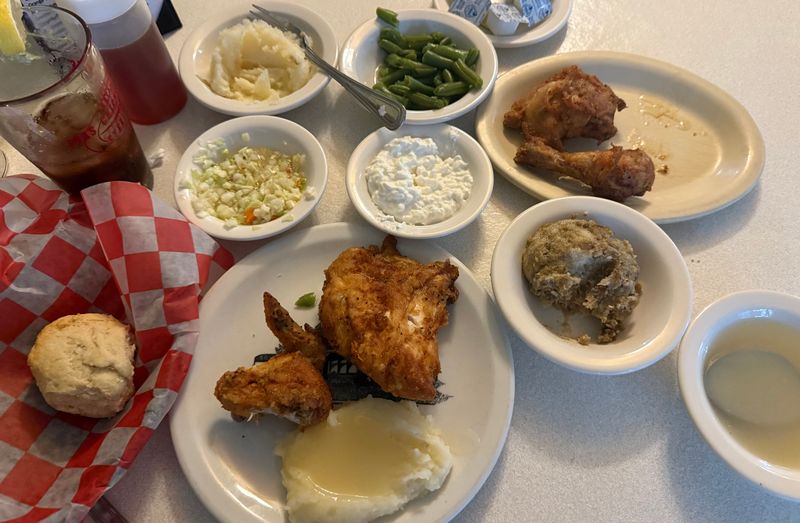 Iva's Chicken Dinners – Sterling - Michigan