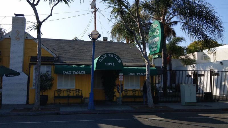 Dan Tana's: West Hollywood's Red-Sauce Royalty - California