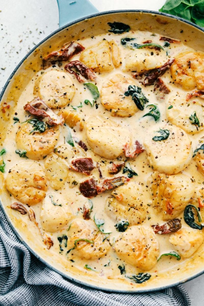 Creamy Tuscan Scallops
