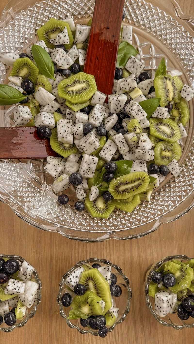 Dragon Fruit and Kiwi Exotic Adventure
