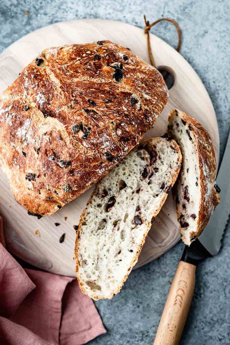 Olive Oil and Red Wine Bread
