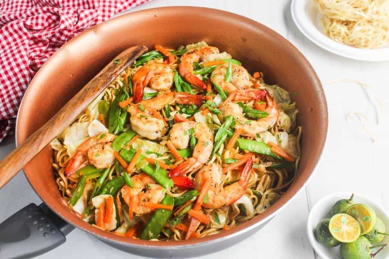 Filipino Pancit Canton