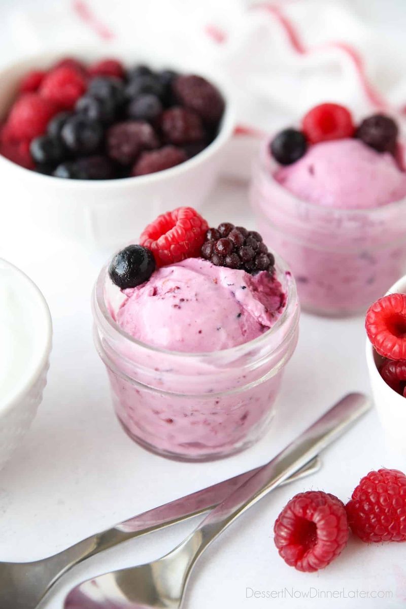 Make Your Own Creamy Frozen Yoghurt