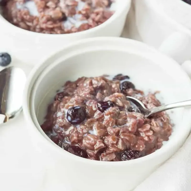 Hot Oatmeal with Cold Milk Poured Over