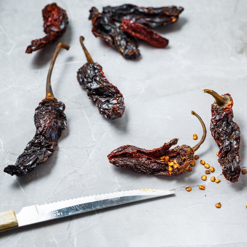 Dried Chipotle Peppers