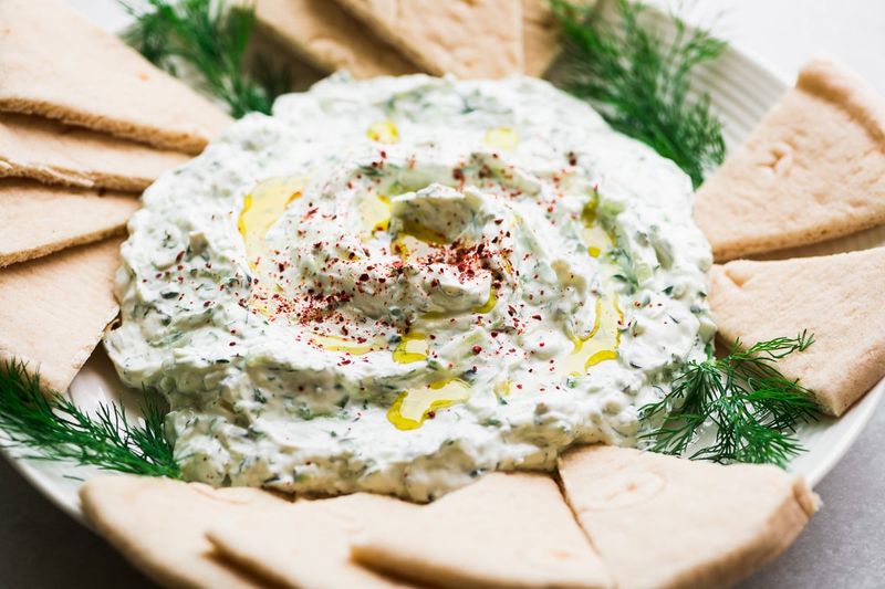Warm Pita Bread with Cold Tzatziki