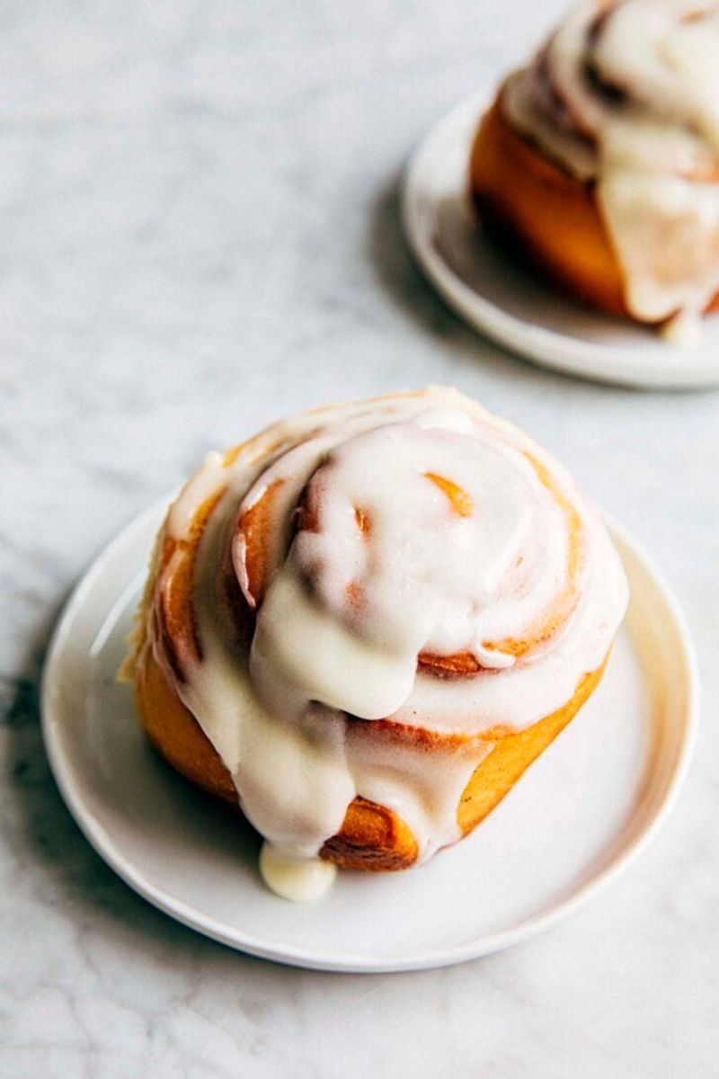 Warm Cinnamon Roll with Cold Cream Cheese Frosting