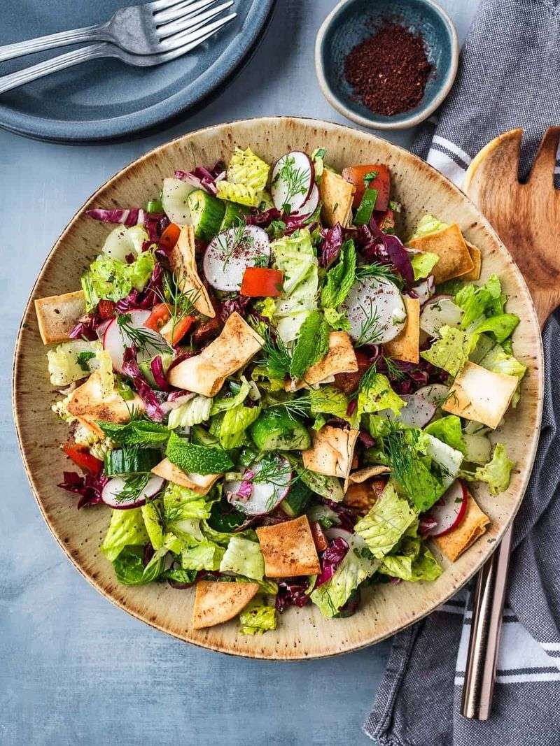Middle Eastern Fattoush Salad