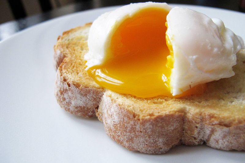 Poach an Egg Perfectly Without Vinegar or Special Tools