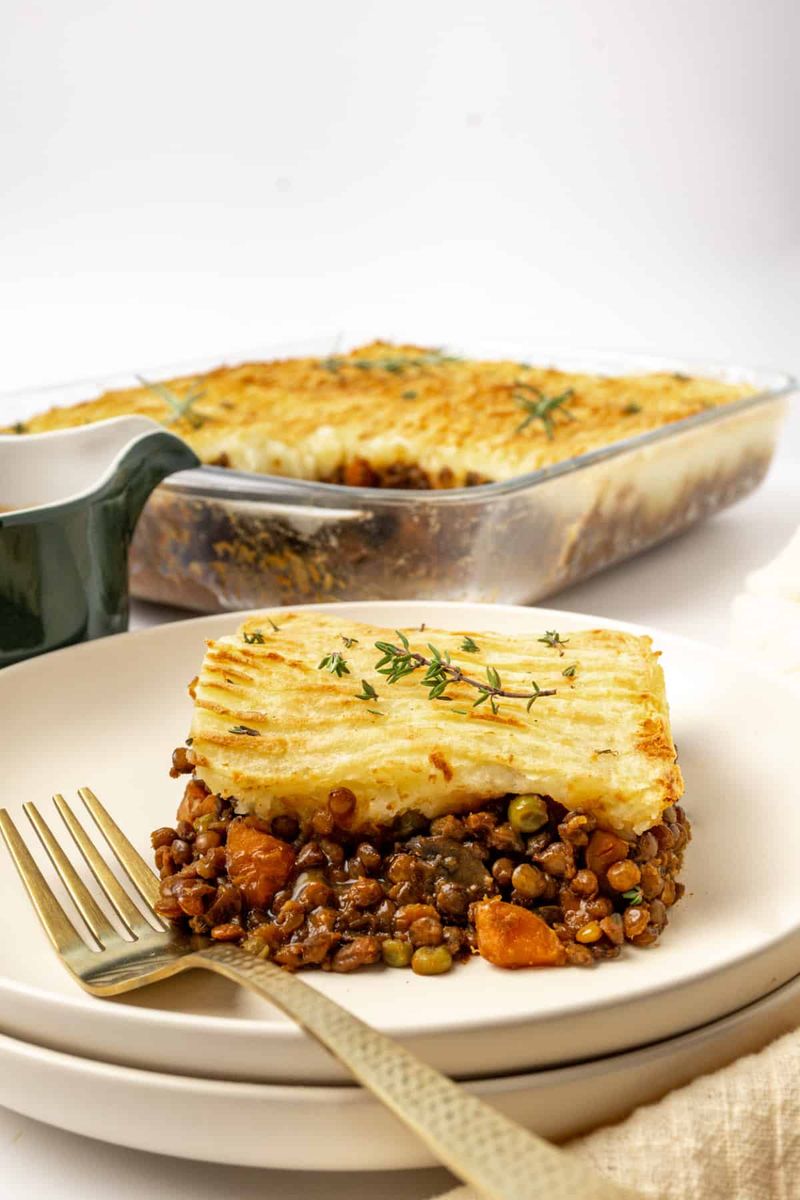 Vegan Shepherd's Pie with Lentils and Mashed Potatoes