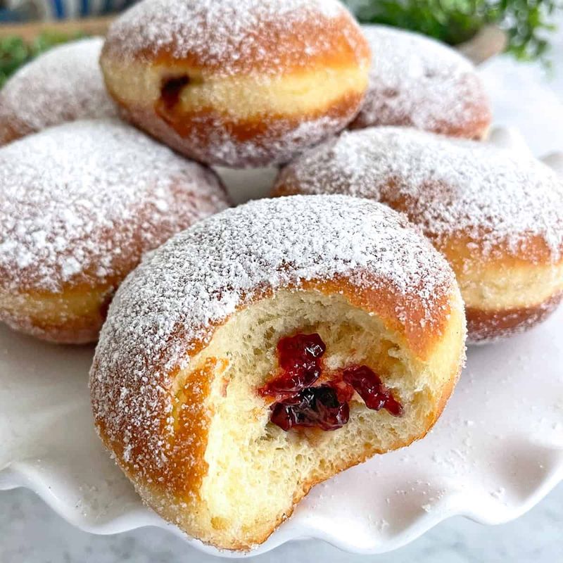 Berliner Pfannkuchen (Berlin, Germany)