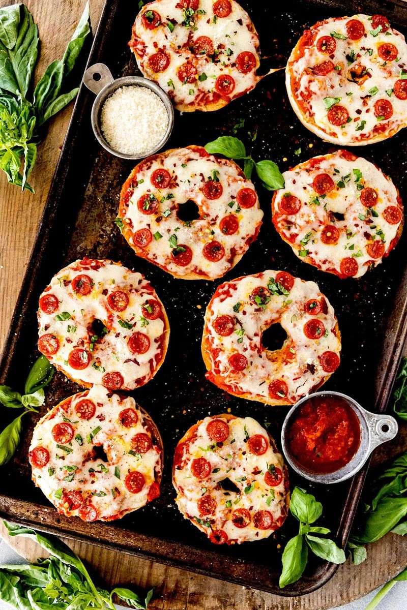 Mini Bagel Pizzas