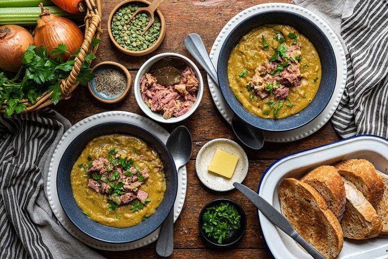Slow Cooker Ham and Split Pea Soup