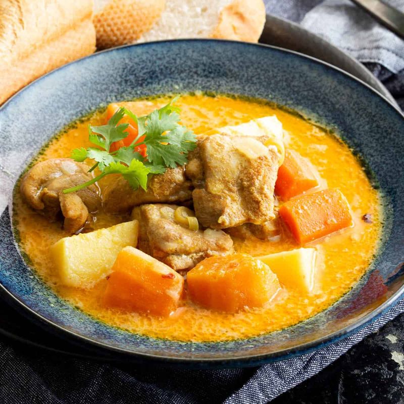 Vietnamese Ca Ri Ga (Chicken Curry)