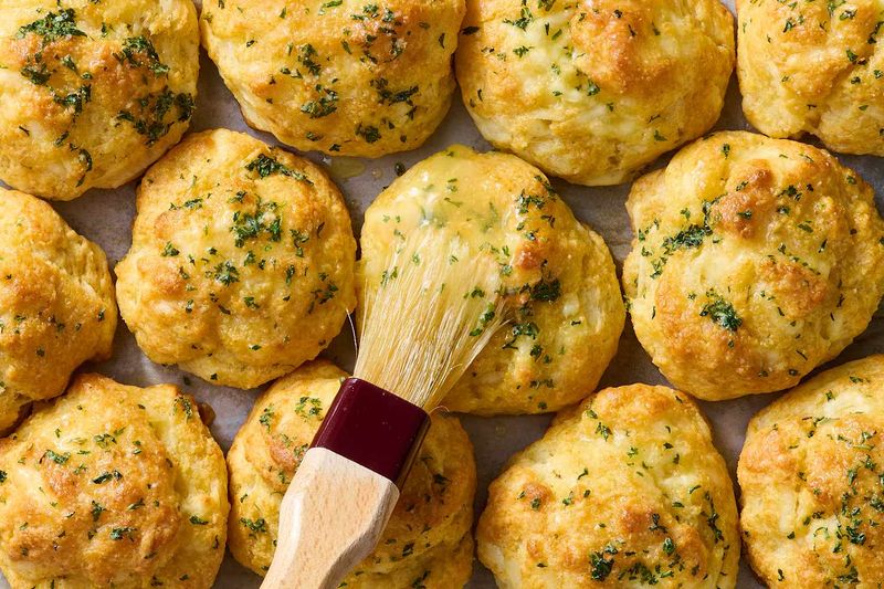 Red Lobster Cheddar Bay Biscuits