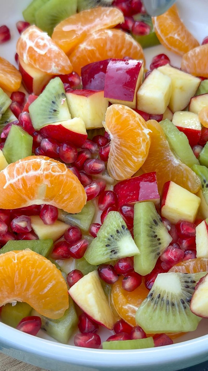 Kiwi and Mandarin Orange Zesty Mix