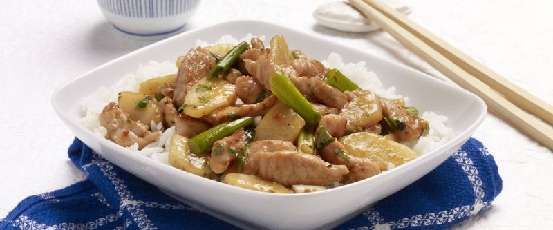 Asian-Style Pear and Chicken Stir-Fry