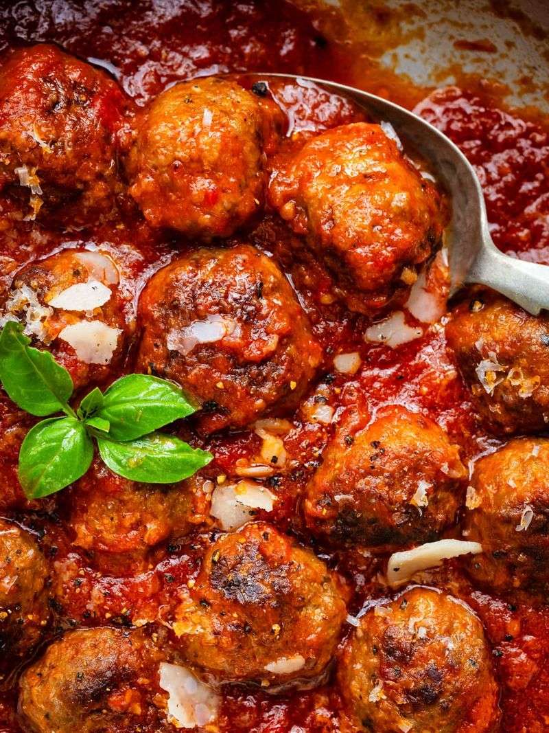Meatballs in Tomato Sauce