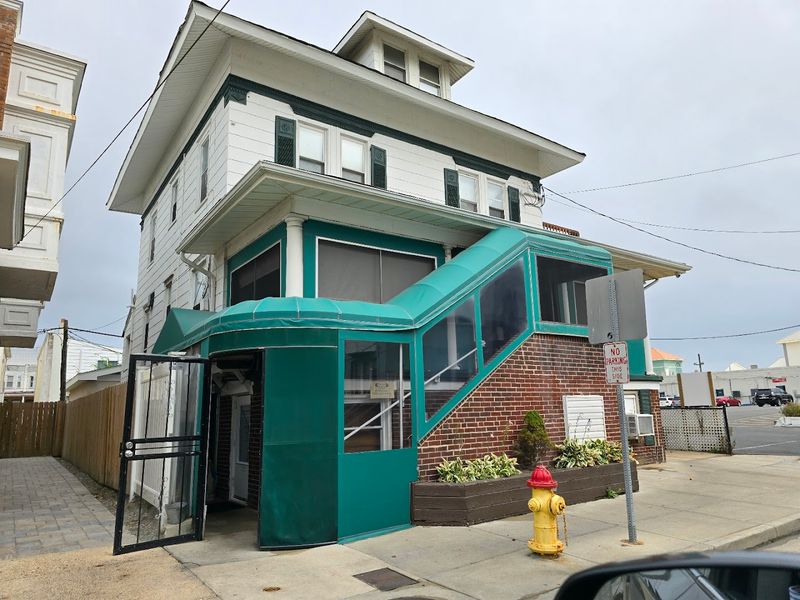 Chef Vola's - New Jersey, 111 S Albion Pl, Atlantic City, NJ.