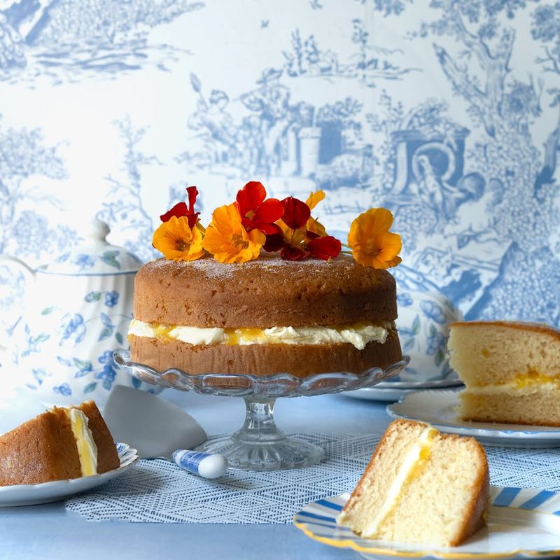 Victoria Sponge With Elderflower Cream and Lemon Curd