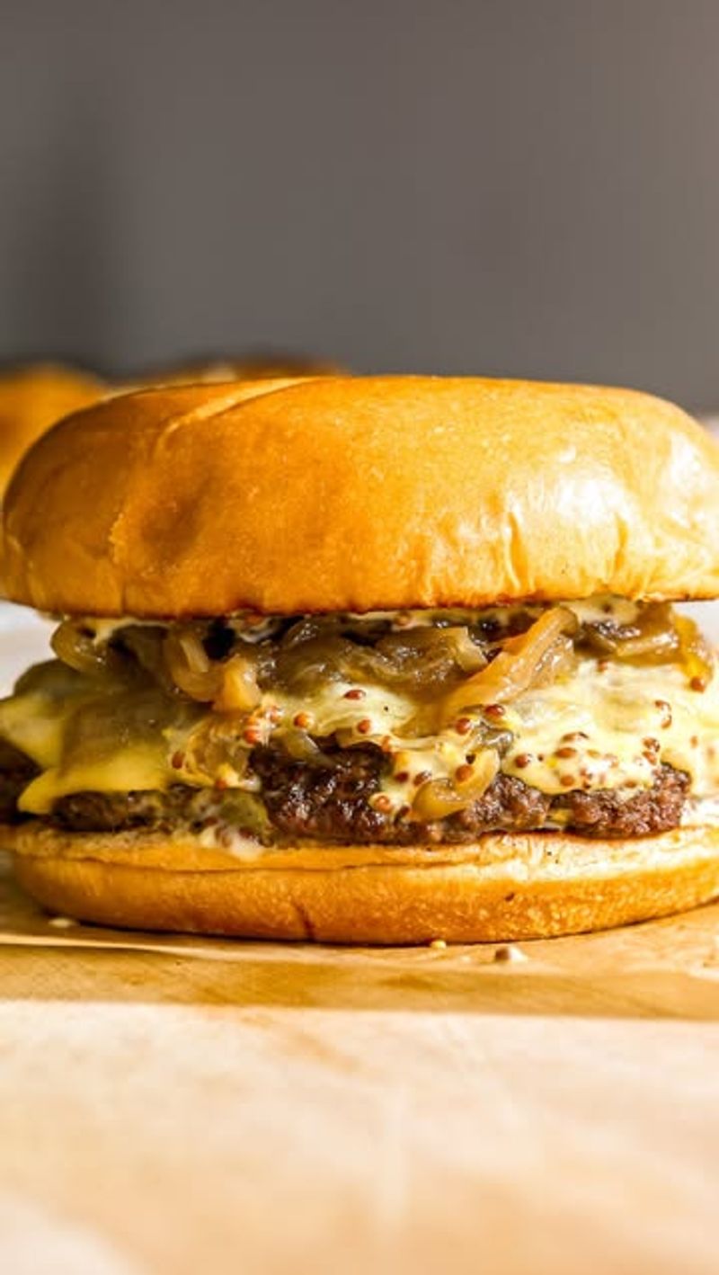 Roasted Onion Burger