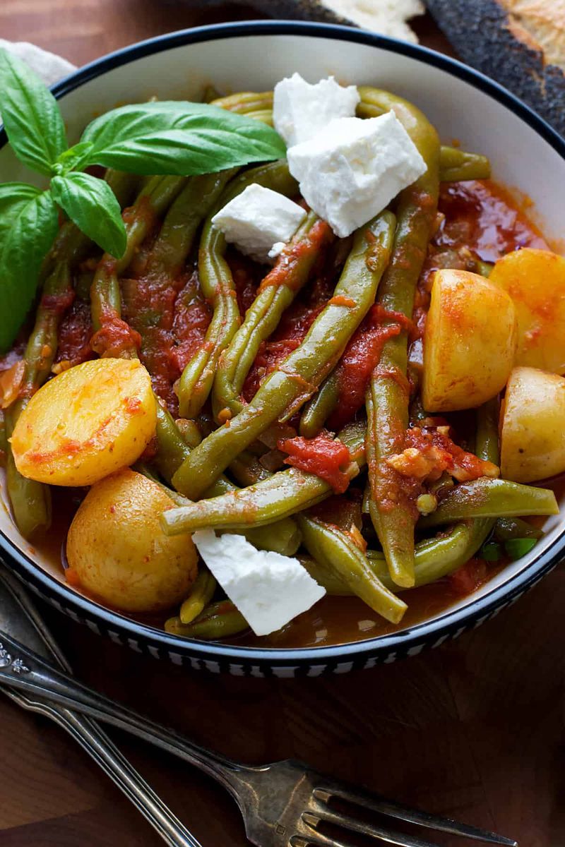 Greek Fasolakia Ladera (Braised Green Beans with Tomatoes)