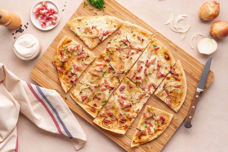 Tarte Flambee (Flammekueche)